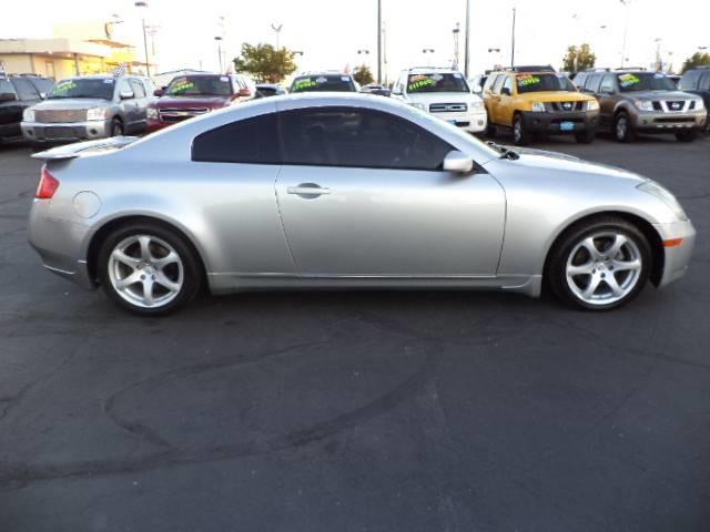 Infiniti G35 2004 photo 3