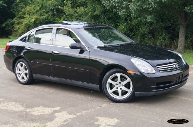 Infiniti G35 2004 photo 1