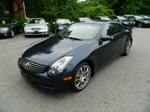 Infiniti G35 2004 photo 3