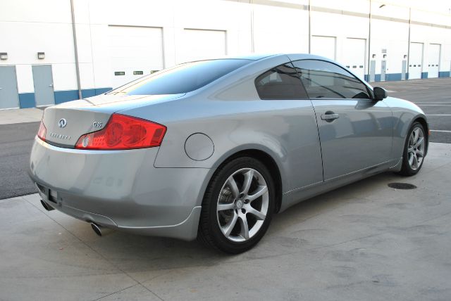 Infiniti G35 2004 photo 1