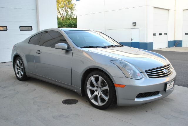 Infiniti G35 2004 photo 4