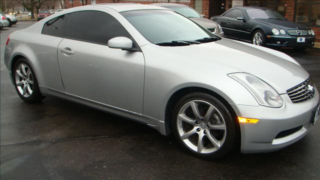 Infiniti G35 2004 photo 2