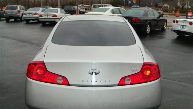 Infiniti G35 2004 photo 3