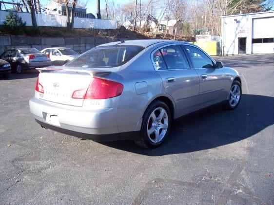 Infiniti G35 2004 photo 3