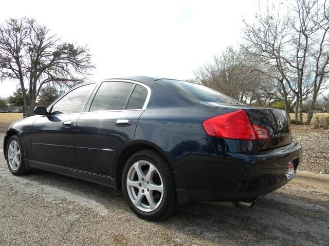 Infiniti G35 2004 photo 4