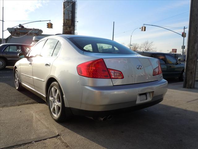 Infiniti G35 2004 photo 1