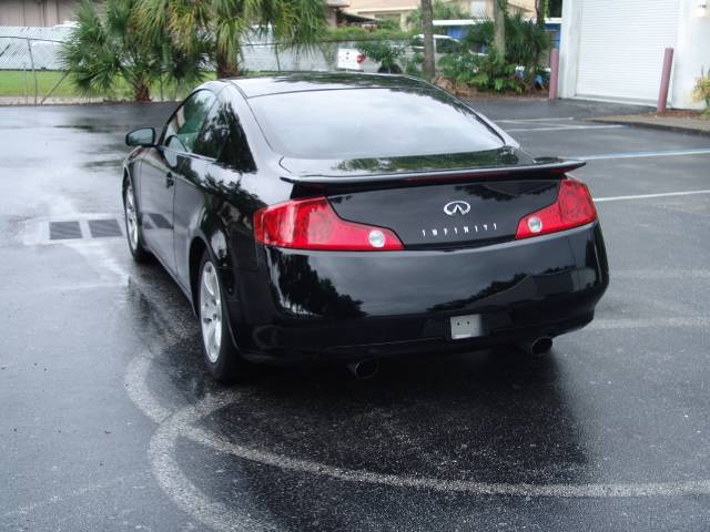 Infiniti G35 2004 photo 3