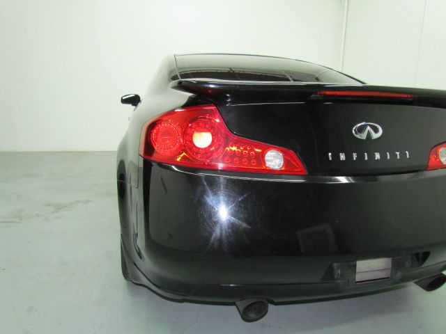 Infiniti G35 2004 photo 3