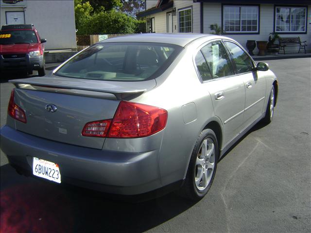 Infiniti G35 2004 photo 3