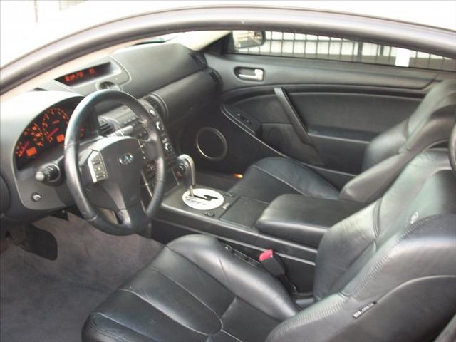 Infiniti G35 2004 photo 1