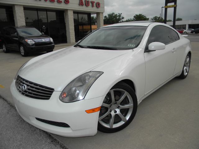 Infiniti G35 2004 photo 1