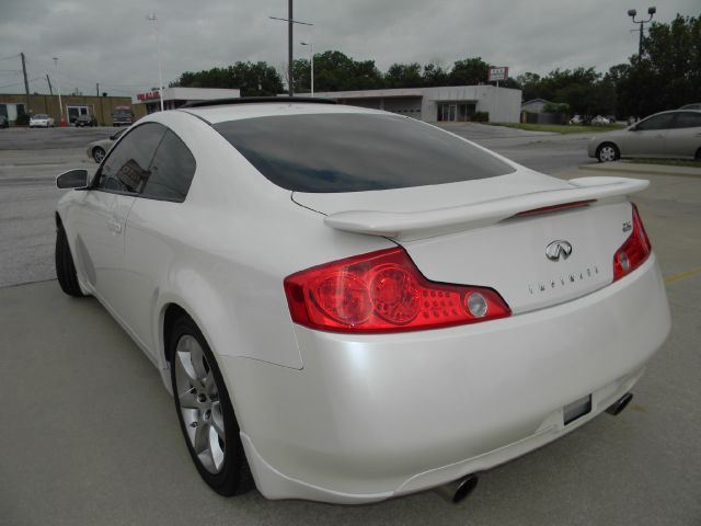 Infiniti G35 2004 photo 12