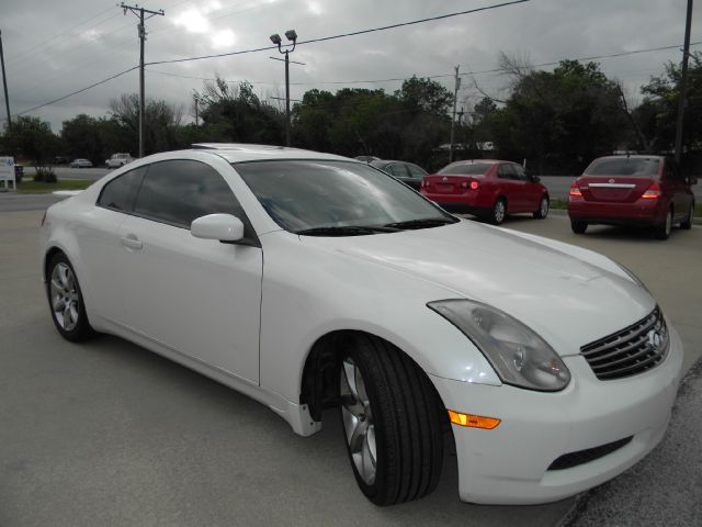 Infiniti G35 2004 photo 17