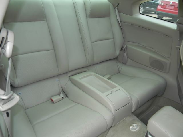 Infiniti G35 2004 photo 5