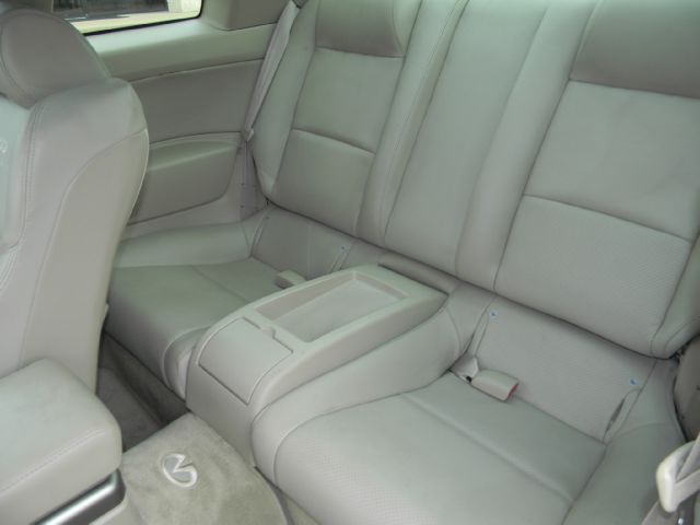 Infiniti G35 2004 photo 8