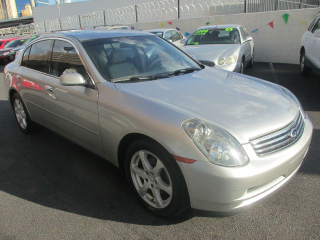 Infiniti G35 2004 photo 1