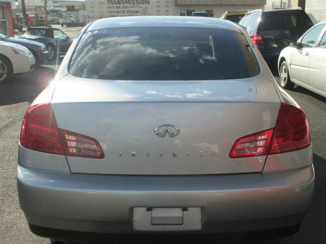 Infiniti G35 2004 photo 2