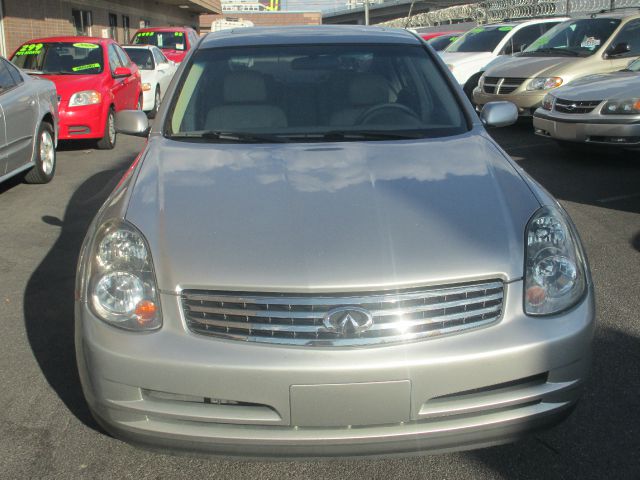 Infiniti G35 2004 photo 3