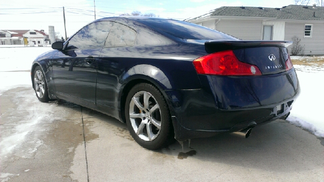 Infiniti G35 2004 photo 2