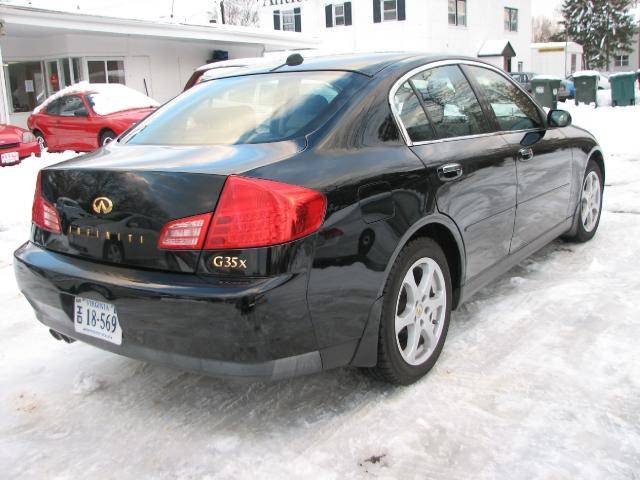 Infiniti G35 2004 photo 1