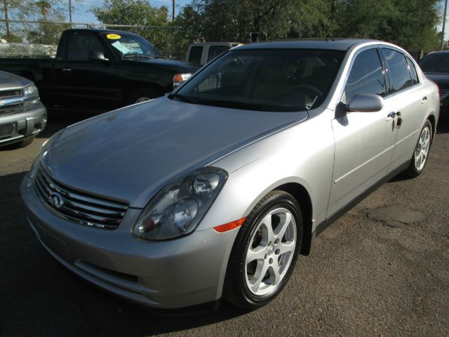 Infiniti G35 2004 photo 2