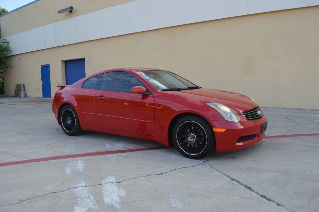 Infiniti G35 2004 photo 4