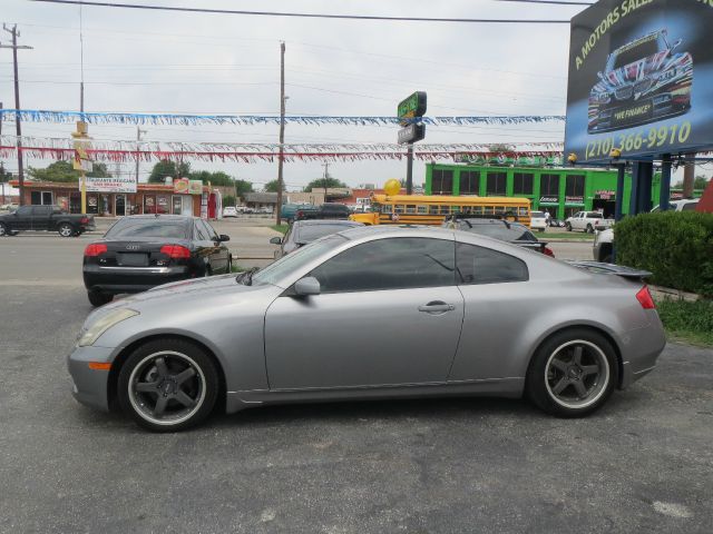 Infiniti G35 2004 photo 12