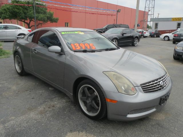 Infiniti G35 2004 photo 16