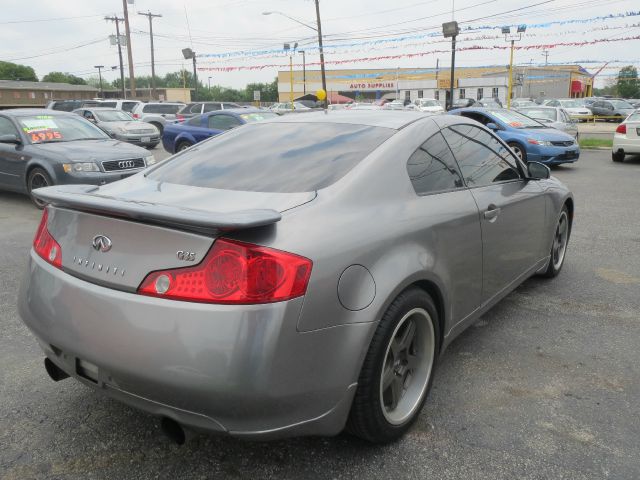 Infiniti G35 2004 photo 18