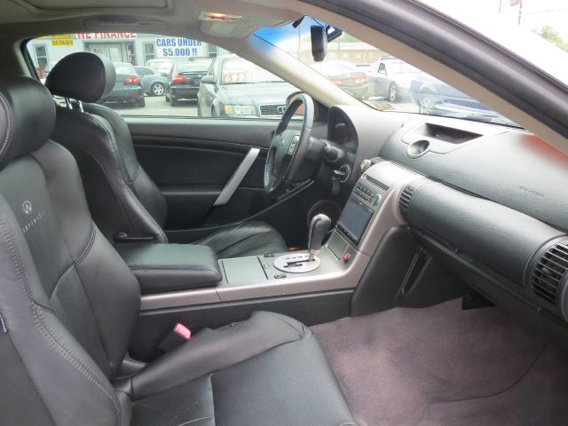 Infiniti G35 2004 photo 6