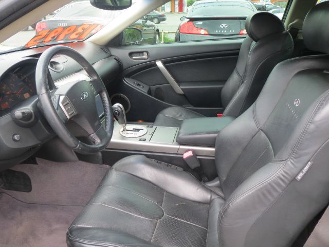 Infiniti G35 2004 photo 7