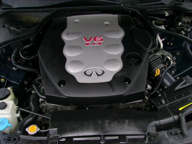 Infiniti G35 2004 photo 4