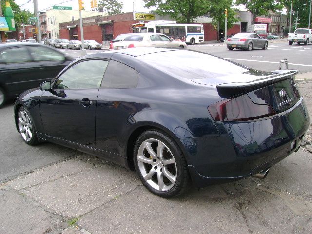 Infiniti G35 2004 photo 9