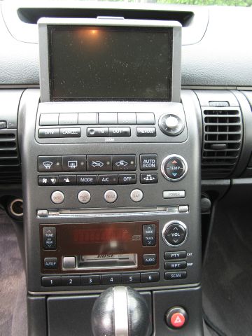 Infiniti G35 2004 photo 16