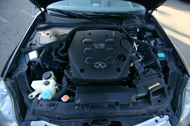 Infiniti G35 2004 photo 7