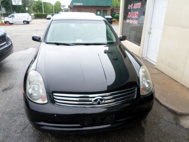 Infiniti G35 2004 photo 8