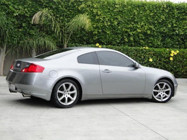 Infiniti G35 2004 photo 1