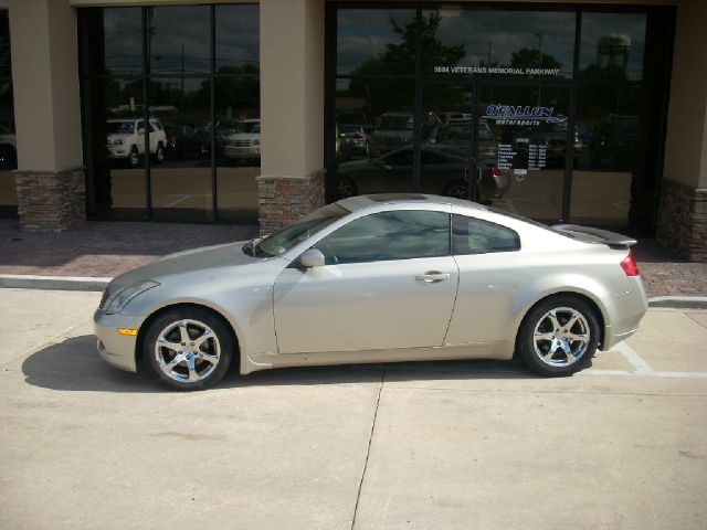 Infiniti G35 XB - ONE Owner Coupe