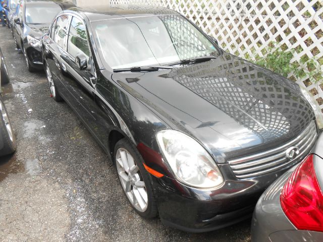 Infiniti G35 2004 photo 1