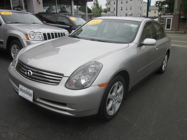 Infiniti G35 2004 photo 6