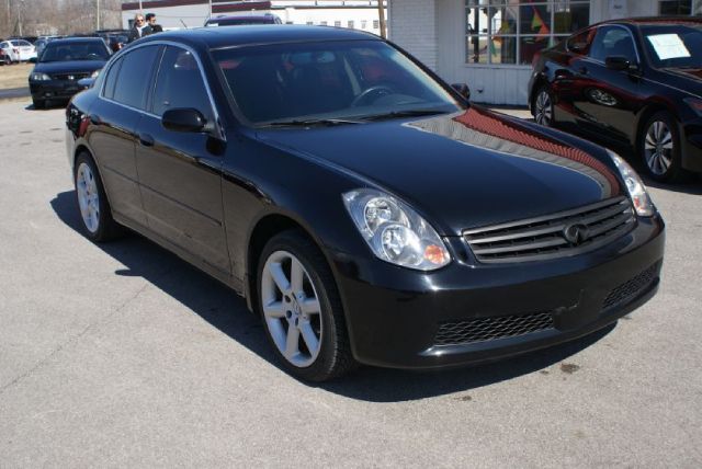 Infiniti G35 2005 photo 2