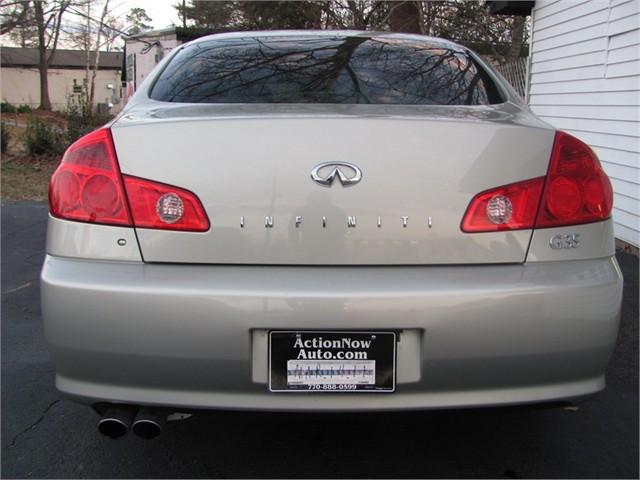 Infiniti G35 2005 photo 2