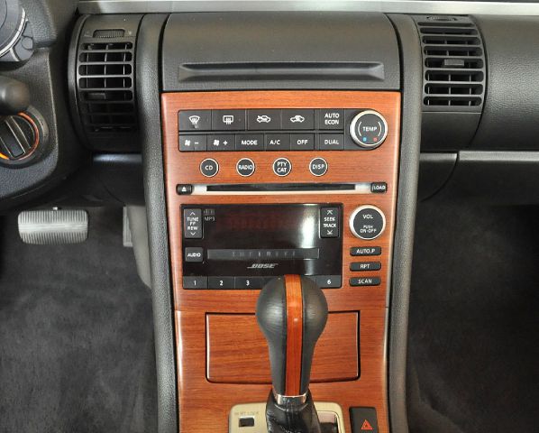 Infiniti G35 2005 photo 12