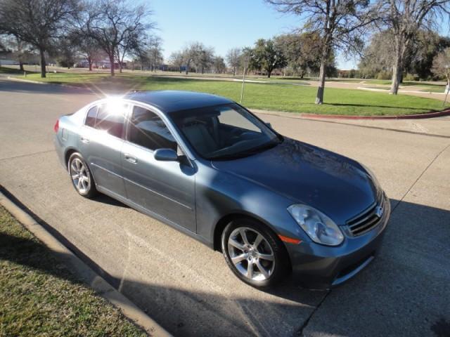 Infiniti G35 2005 photo 2