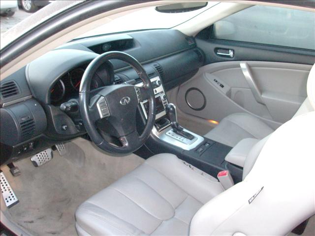 Infiniti G35 2005 photo 4