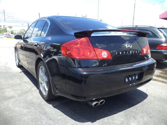 Infiniti G35 2005 photo 13