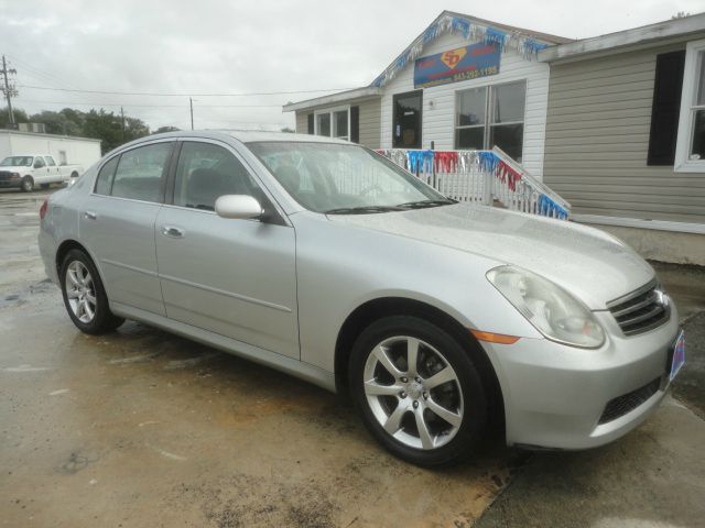 Infiniti G35 2005 photo 4