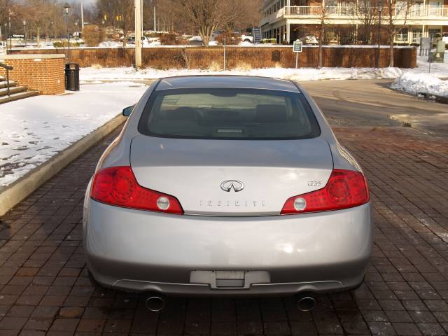 Infiniti G35 2005 photo 2