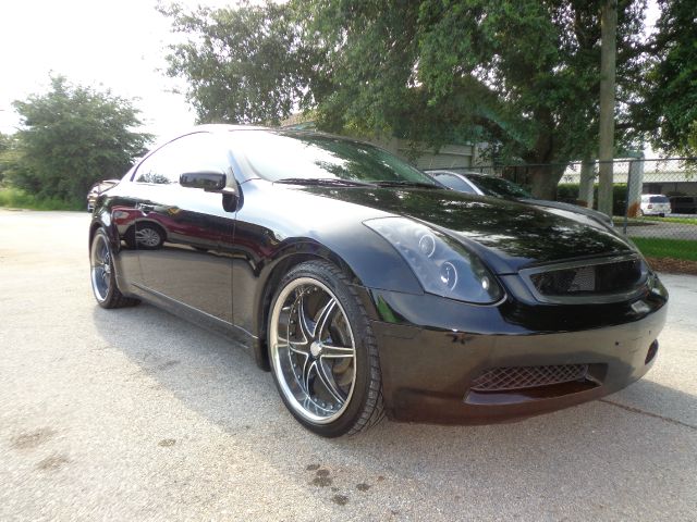 Infiniti G35 2005 photo 2