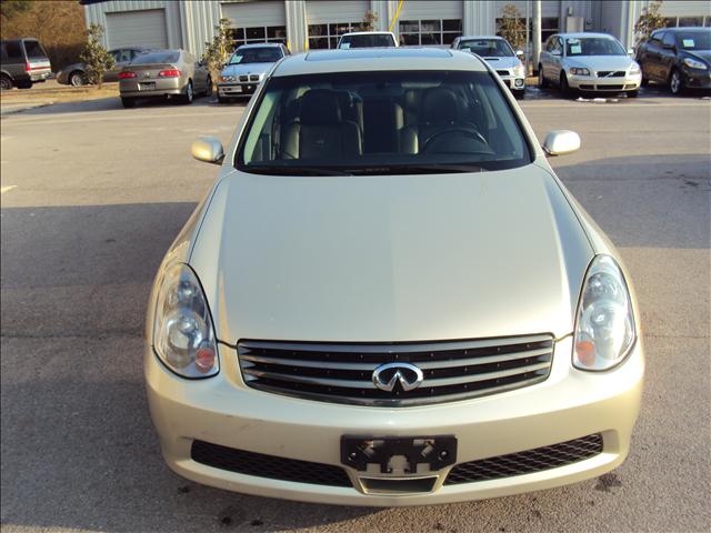 Infiniti G35 2005 photo 2